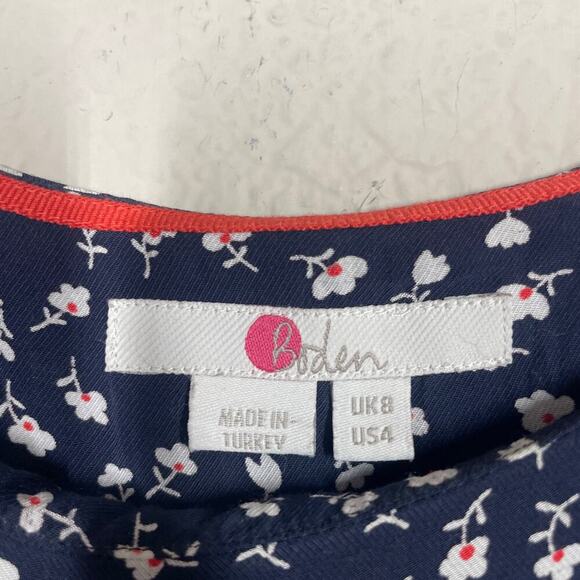 Boden Womens Size 4 Marisa Top Blouse Blue White Floral Crew Neck Short Sleeves - Picture 9 of 9